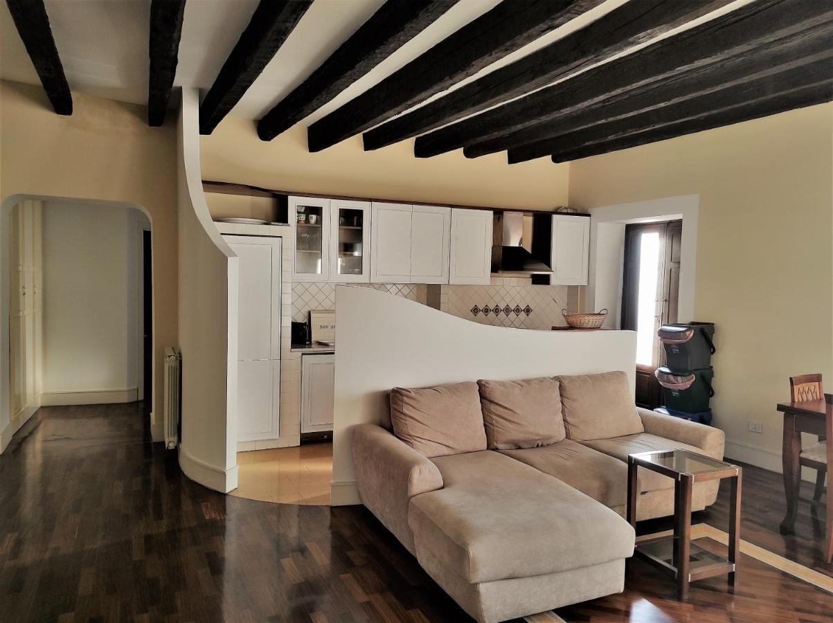 Flora'S House - Ortigia Holidays 시라쿠사 외부 사진